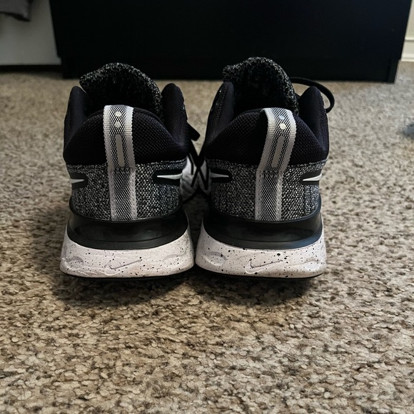 Nike React Infinity Run Flyknit 2 - Picture 4 of 9
